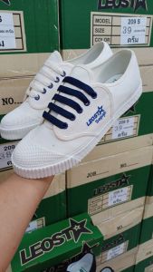 รองเท้า ตะกร้อ takraw shoes Limited ไซส์ 38-44 พร้อมจัดส่ง