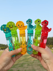 4pcs kuromi Bubbles Assorted Cartoon Character Design Bubble Wand Toy Cartoon Bubble Toys for Kids
