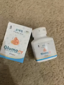 PAKET HEMAT 3 BOTOL + 1 BOTOL PEMUTIH BADAN GLUMONY WHITENING - MEMBANTU MEMUTIHKAN BADAN DAN WAJAH TERLARIS NO1