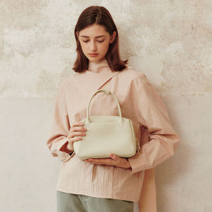 Avalea Soft Cowhide Leather Boston Handbag Medium Square Crossbody Womens Bag 2025 New Style F254 Fashionable Shoulder Bag