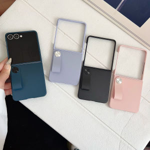 Finger Strap Z Flip 7 Leather Case Protective Cover Smooth Touch Anti-Stain Anti-Fingerprint Samsung Galaxy Z Flip7 Casing Ultra Slim Durable Hard PC Phone Case with Raised Bezel