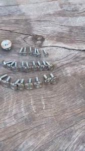 น็อตแคร้งเครื่อง เวฟ110i ปี2021-2024 หัวเจาะเลส(1ชุด20ตัว)+น็อตชุดสีแบนจี้ลาย(ชุด23ตัว) งานเลสแท้