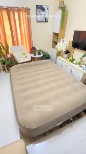 Air Bed Double or Single Inflatable Bed Family Mat Implatable Bed for Camping with Lamp and Electric Pump
