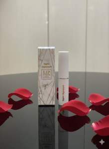 Son dưỡng có màu Ngọc Signature