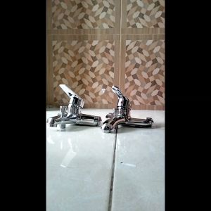 KRAN SHOWER SET DENGAN SELANG SHOWER kran panas dingin Bathub