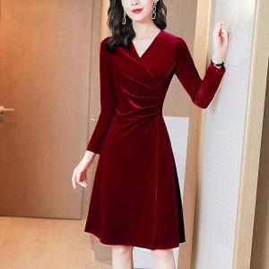 Elegant Velvet Long Sleeve Qipao Dress Slimming Midi Dress for Wedding Banquet Spring Autumn Womens New Style Fashionable Mommy Dress