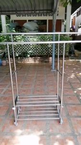 ราวตากผ้า ราวตากผ้าสแตนเลส บาร์คู่ มีชั้นวางรองเท้า 2 ชั้น แข็งแรง รับนน. 50kg. สแตนเลสแท้ทั้งชิ้นรวมถึงข้อต่อด้วย ล้อรุ่นใหม่แข็งแรง