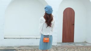 Tas Selempang Wanita Mini: Tas Slingbag Kecil Import untuk Perjalanan