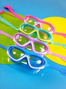 Kids Waterpoof Goggles Big Frame Wide Vision Eyewear Protection Diving Goggles for Kids Girls and Boys