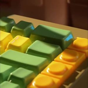Shanhai Ceramic Keycap Ice Crack Translucent 6.25U Space Custom Keycaps for Mechanical Keyboard Caps Warm Smooth Key Caps Gifts