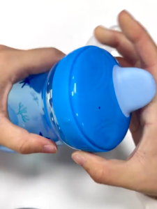 300ml training bottle for babies 6 months and older drop-proof leak-proof high-temperature resistant duckbill straw food-grade PP material baby-hand-grip design BPA-free for independent drinking transitioning from bottle to cup