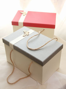 Red Handheld Business Gift Box Kraft Paper Birthday Snacks Packaging Box Simple Elegant Empty Box for Wedding Celebration