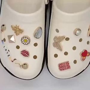 ceoss jibbitz charms metal Hole Shoes Flower Decoration Buckle DIY Accessories Creative Matching Series