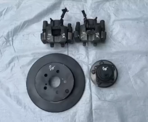 คาลิปเปอร์เบรคหลัง จานเบรคหลัง ลูกปืนล้อหลัง Toyota Wish ปี 05–10