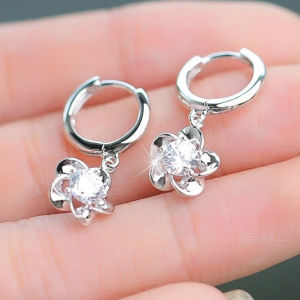Elegant Pure Silver Diamond Embedded Flower Stud Earrings Korean Style Womens Fashion Jewelry Fresh out Ear Cuff