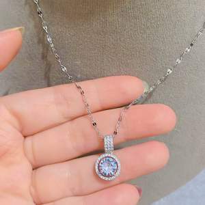 Kalung Permataa Bulat Putih Titan Wanita