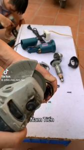 [ LÕI ĐỒNG100% ] Máy Mài Góc Điện Máy Cắt Cầm Tay - Hàng liên doanh Malaysia - Máy Cưa - Máy Đánh Bóng - Máy Chà Nhám - Công suất 670W - Trục M10 - Cắt cưa mài chuyên dụng