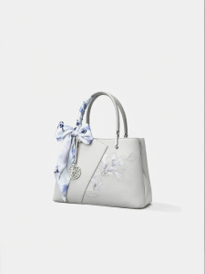 Chinese Style Embroidered Handbag