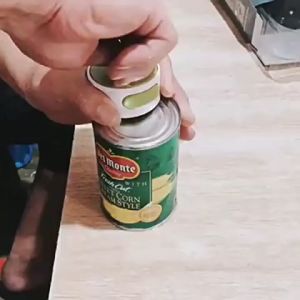 Universal Kitchen Bottle Cap Remover Portable Manual Can Opener Round Kitchen Accessories