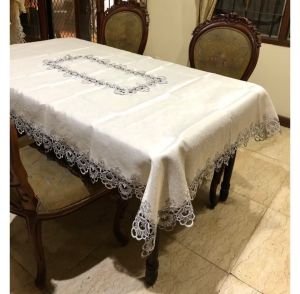 Taplak meja makan 6 - 8 kursi renda polos 150x220cm