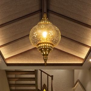 เอเชียตะวันออกเฉียงใต้เหล็กไทยโคมไฟระย้าคาเฟ่ย้อนยุคความคิดถึงโคมไฟอุตสาหกรรมลมร้านอาหารโรงแรมห้องชาไฟตกแต่ง