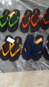 dép kẹp nam  hàng thái lan chất liệu xốp dẻo quay mềm mang êm chân size 38-43.