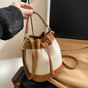Fashionable Bucket Bag Womens Crossbody Bag Commuter Handheld Popular Design Bag Soft Surface PU Material Casual Scene