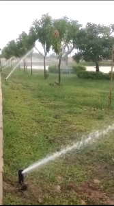 Đầu phun rotor 5004 phun tia bán kính 5.8-12m tưới sân vườn