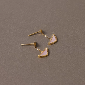 Chow Sang Sang 周生生 999 24K Gold Dainty Pink Mother-of-Pearl Dangle Earrings for Women 95733E