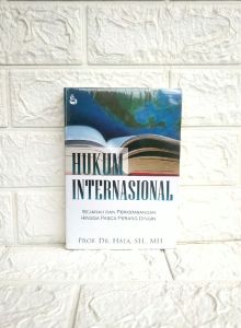 HUKUM INTERNASIONAL SEJARAH DAN PERKEMBANGAN HINGGA PASCA PERANG DINGIN