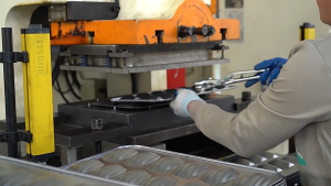 12-piece shell cake mold Madeleine mold biscuit baking mold thickened non-stick coated carbon steel baking pan