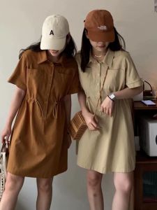 ชุดเดรสทำงานแขนสั้นทรงหลวมเอวยางยืดสไตล์เกาหลีสำหรับผู้หญิงไซส์ใหญ่ สไตล์ย้อนยุค สีกรมท่า คอโปโล แขนสั้น เอวสูง