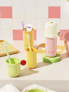Hayan | Travel 3-in-1 Apple-shaped Toothbrush Cup