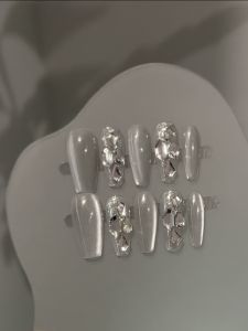 Fancy Silver Gray Cats Eye Handmade Nail Stickers Wear Armor French Ice Transparent Full Diamond Display Elegant Fake Nails Niche Style