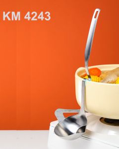 Muôi canh lọc tách dầu mỡ inox 304 KM-4243 cán cong thông minh hàng Nhật