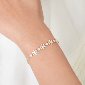Mikana Gold Plated Suzuka Flower Charm Bracelet for women accessories prom party bracelets gift box