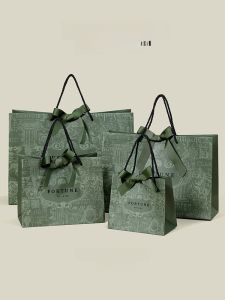 กระเป๋าผ้าถือของขวัญหรูหรา กระเป๋าใส่เสื้อผ้า กระเป๋าถือสำหรับร้านค้า กระเป๋าถือสำหรับการช้อปปิ้ง บรรจุภัณฑ์ของขวัญ กระเป๋าถือแบบพับได้