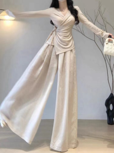One Set Casual V-neck Longsleeve + Soft Wide Leg Pants - G041