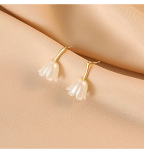 Retro Hong Kong Style Lilies No Piercing Mosquito Coil Trays Womens Gentle Ear Jewelry Forest System Non-Pain Simple Earrings