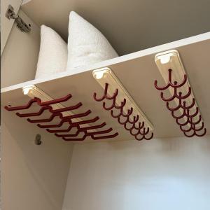 Retractable No-Drilling Adjustable Garment Hanger