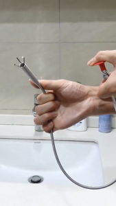 Four-Claw Pipe Unclogger