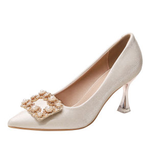 Red Low Heel Wedding Shoes for Women Chinese Style Crystal Decorated Fashionable Single Shoes Suitable for Daily Wear