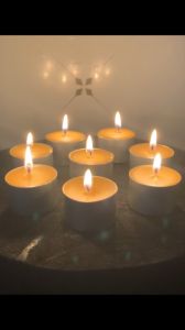 ACACIA SG Beeswax Candles | Natural Yellow Tealight | Unscented | Hand poured | 8 pcs | Cotton Wick