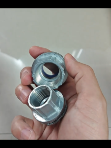 1/2" 3/4" Galvanized Pipe Waterproof Conduit Hub Connector For Distribution Box