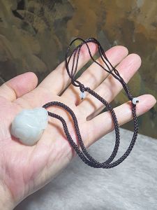 Natural untreated Burma Jade (Type A Jadeite) light greenish 3-dimensional Rabbit pendant (with certificate) [Natural Crystal] 翡翠淡绿立体兔吊坠(带证书)