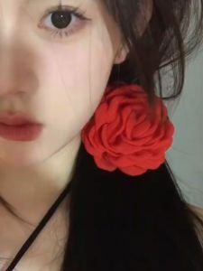 เครื่องประดับผมรูปดอกกุหลาบ ZOOZMINI สำหรับผู้หญิง สไตล์เกาหลี แฟชั่น เครื่องประดับผมแบบหนีบหางฉลาม ใหม่ล่าสุด