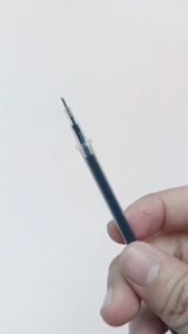 Isi Ulang Tinta Refill 0.5 mm / Gel pen Refill hitam Squeezy 0.38 mm Isi 20 pcs