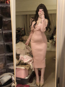 Pink Knitted One-Shoulder Long Dress with Waist-Cinching Design Commute Style High Waist Polyester Fiber Long Sleeve Dress