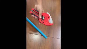 Eagle One กรรไกรตัดท่อ PVC / PE ใบมีดสแตนเลส ชุบแข็งพิเศษ ทนทาน มี Safety Lock ปลอดภัย ใช้งานง่าย (ส่งจากไทย)