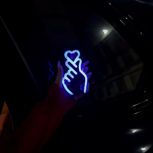 ❤️ Đèn LED Trái Tim Gắn Cửa Sổ Ô Tô Năng Lượng Mặt Trời – Solar Heart LED Car Window Light
